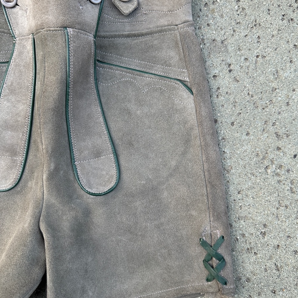 Vintage Grey Suede Lederhosen with Green Piping and Embroidery Stitch Detailing - Picture 3 of 9